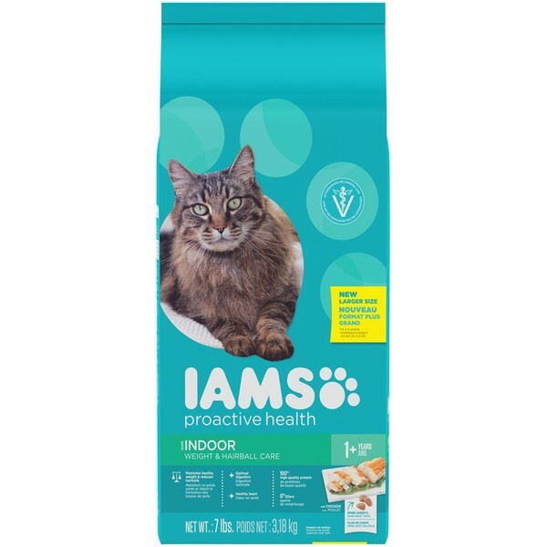 IAMS Proactive Health Indoor Weight & Hairball Care Cat Food with Chicken, 7 Pounds